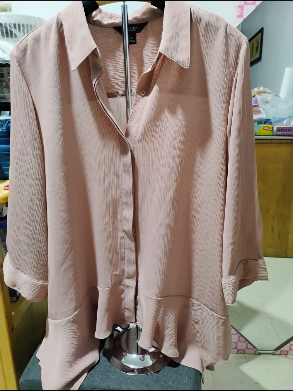 Simply Vera Vera Wang Blush Pink Ruffle-Hem Button Down Top Size: XL